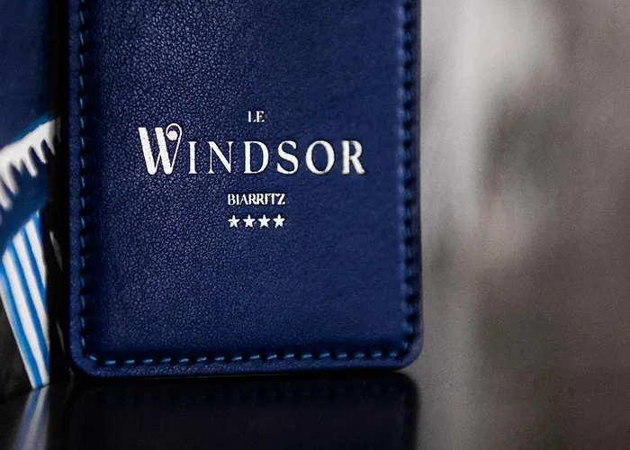 Le Windsor Отель Биарриц