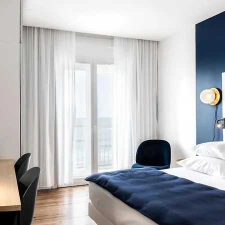 Ξενοδοχείο Le Windsor 4*